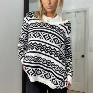 Black & White Pattern Sweater Size XXXL